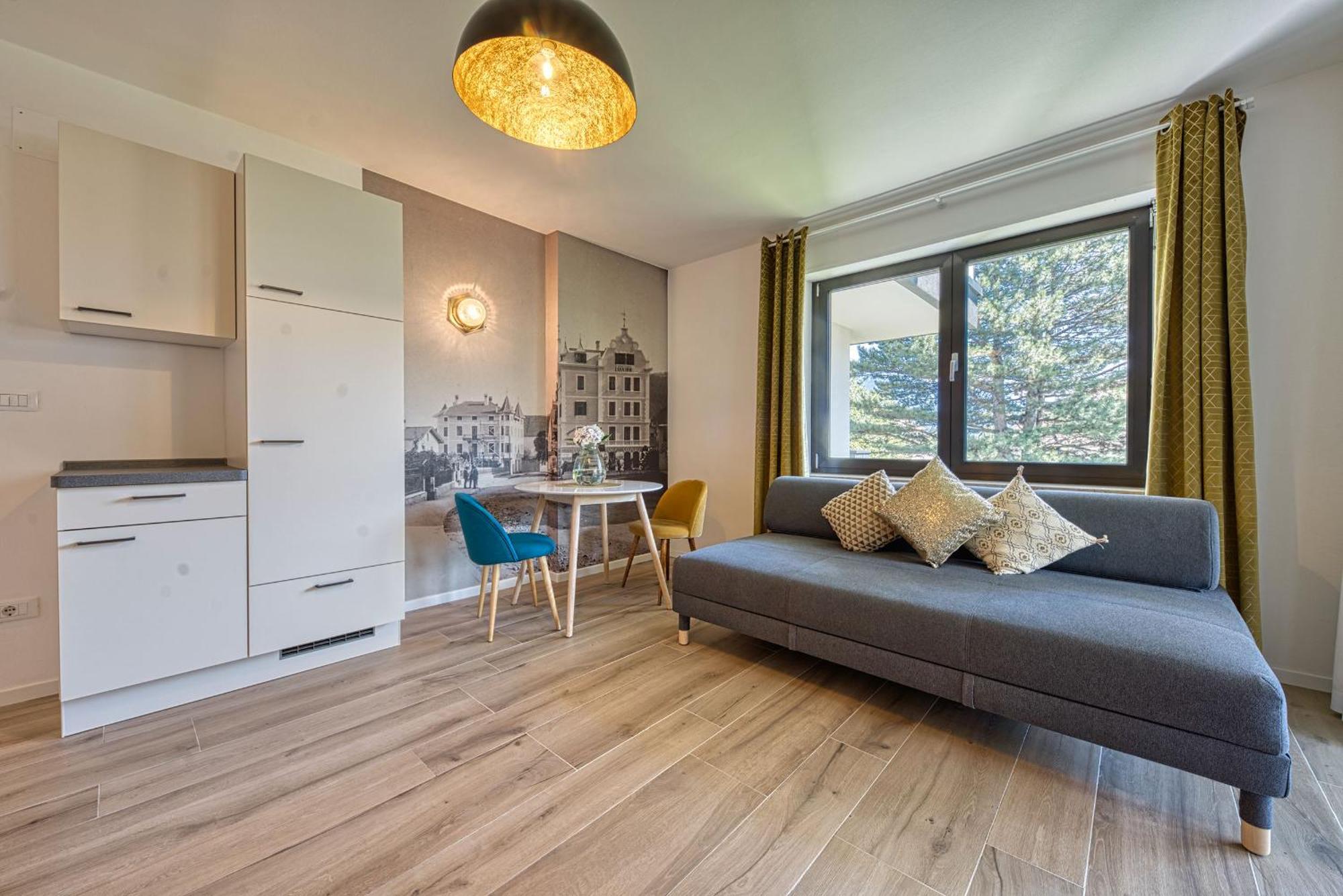 Goldfinger + Suites Lana Exterior foto